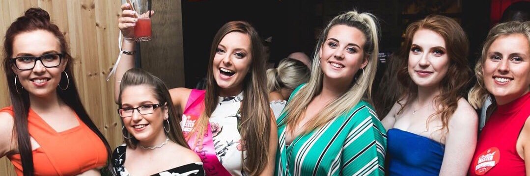 chloerosser_'s profile banner image