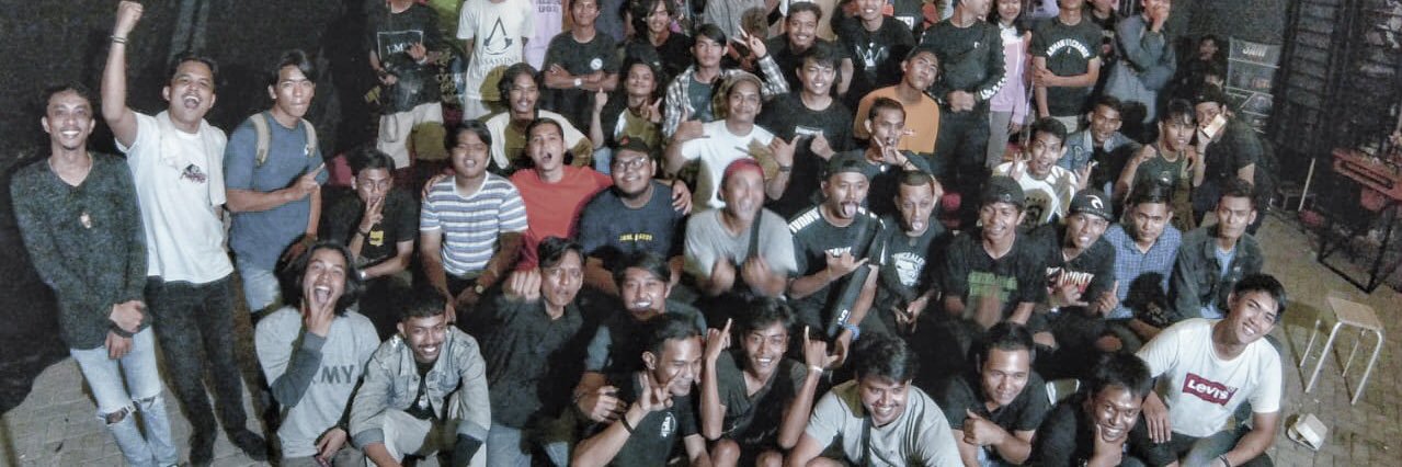 tothepunk's profile banner image