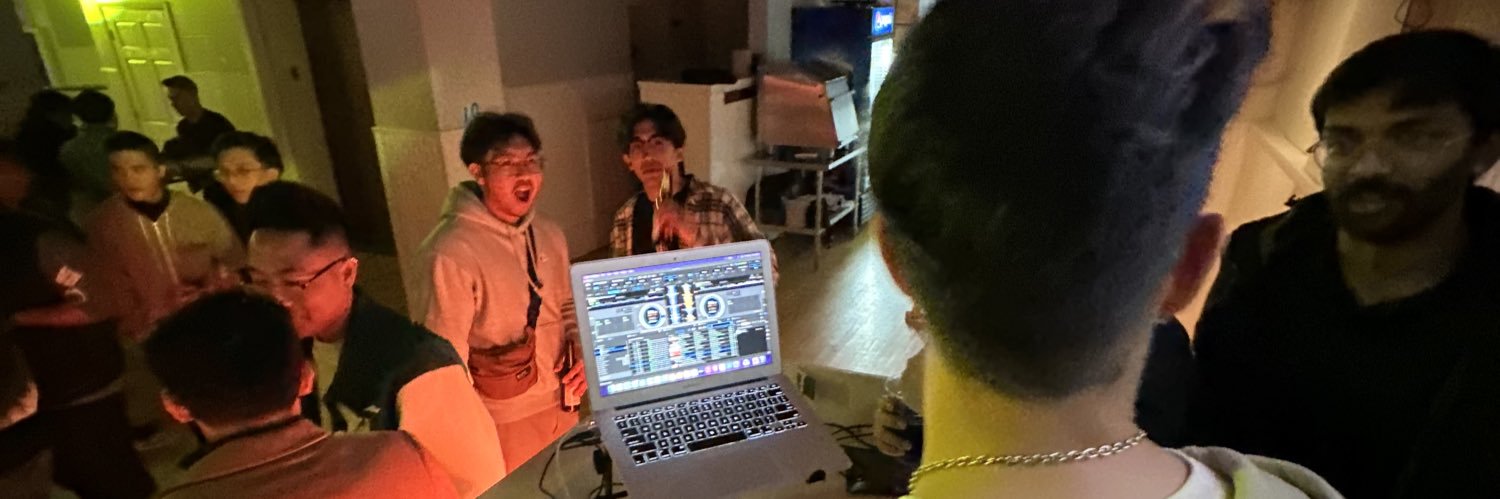 Kam_Chit's profile banner image