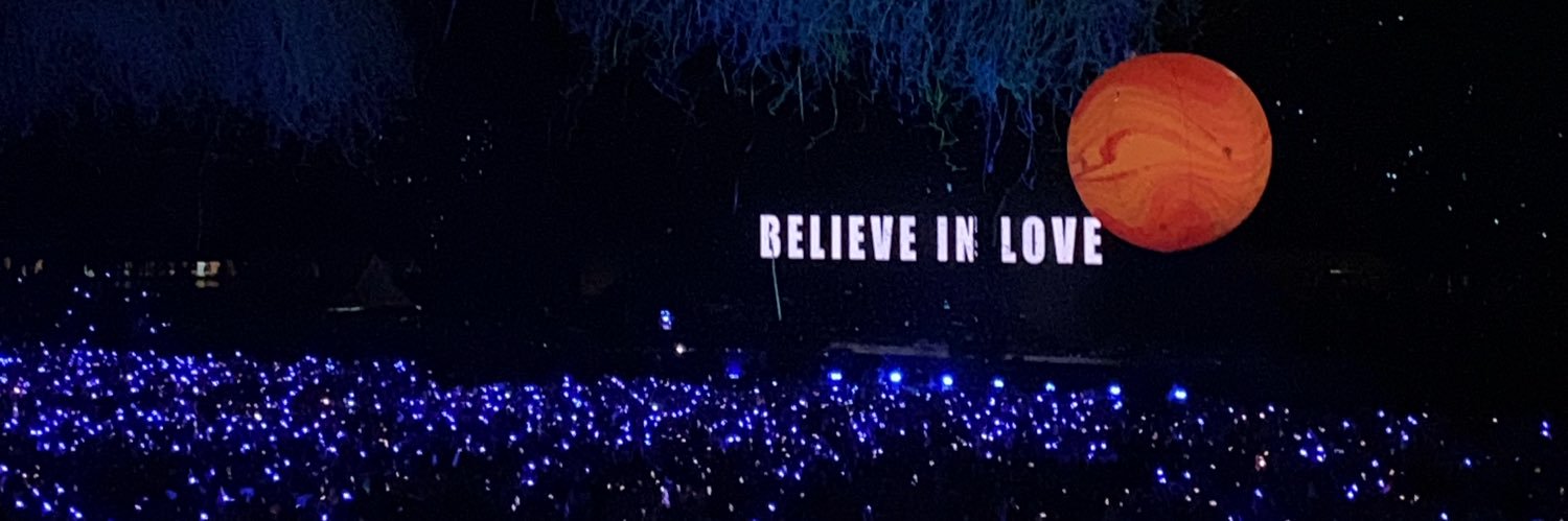 RozaLuize's profile banner image