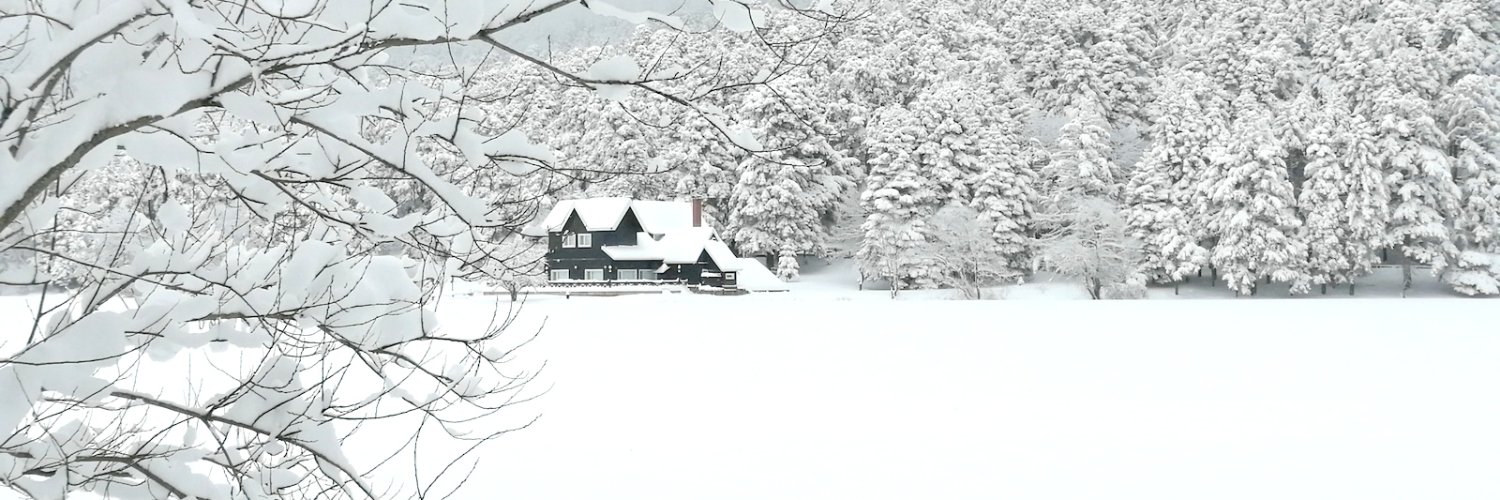 ahmet_akn's profile banner image