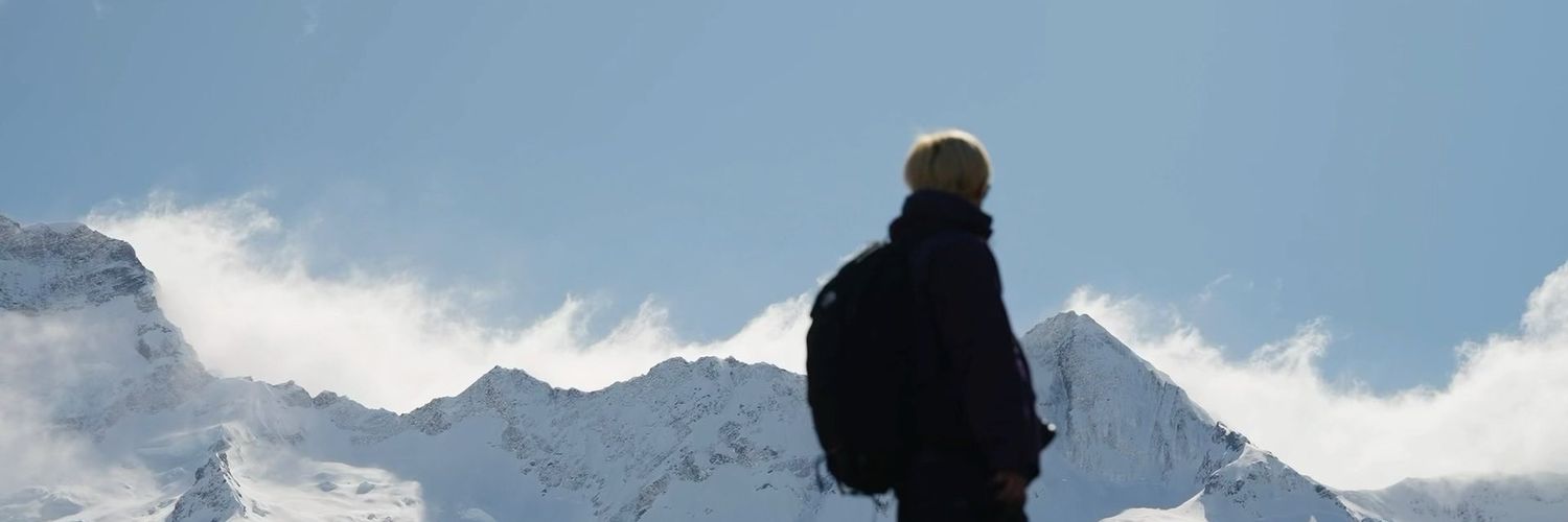 Raine ❄️🤍 banner