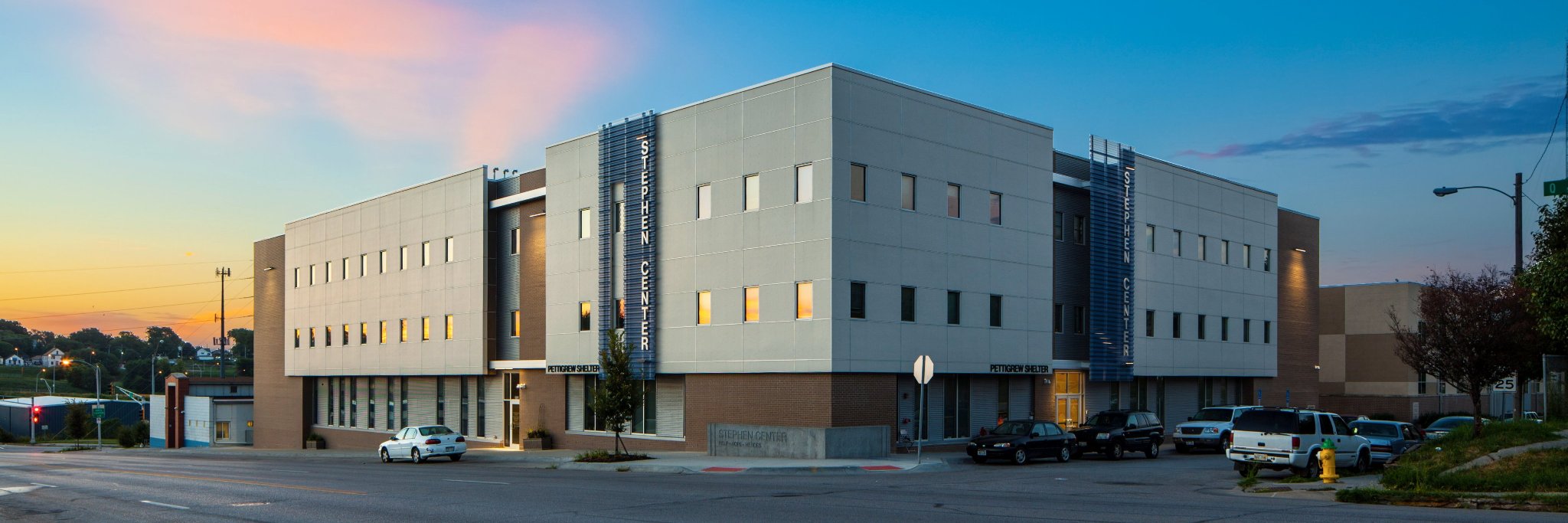 StephenCenter banner