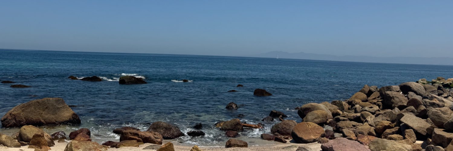Angieli_Castro's profile banner image