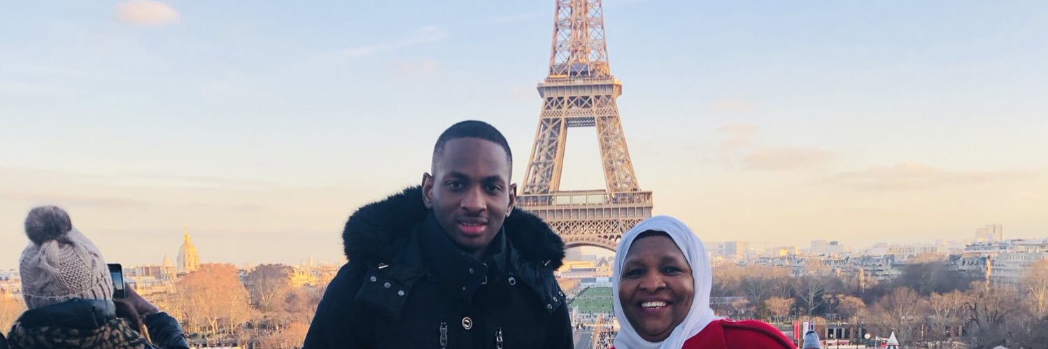 geezmoh's profile banner image