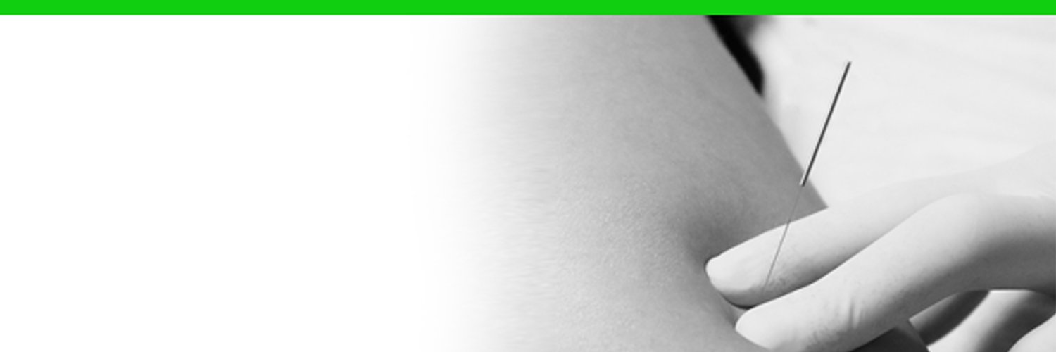 Travell y Simons banner