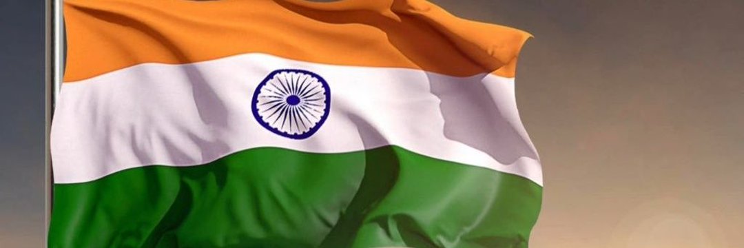 Poonam Pandey 👸 banner