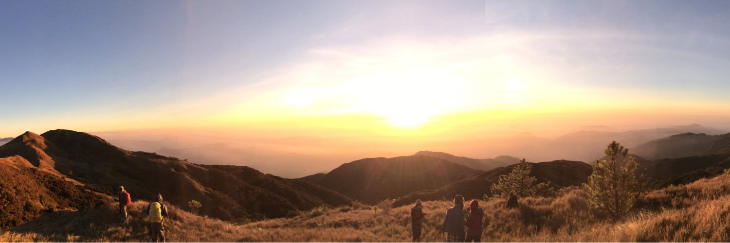 lindzyee's profile banner image