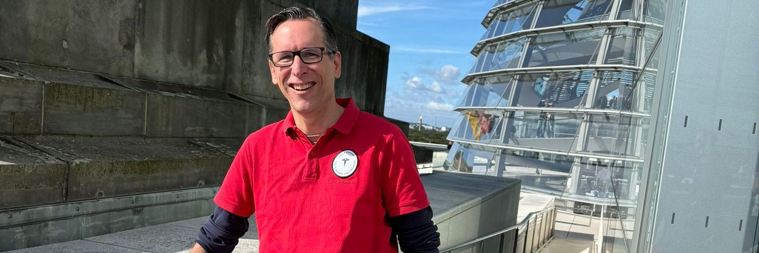 Lars Hendrichs banner