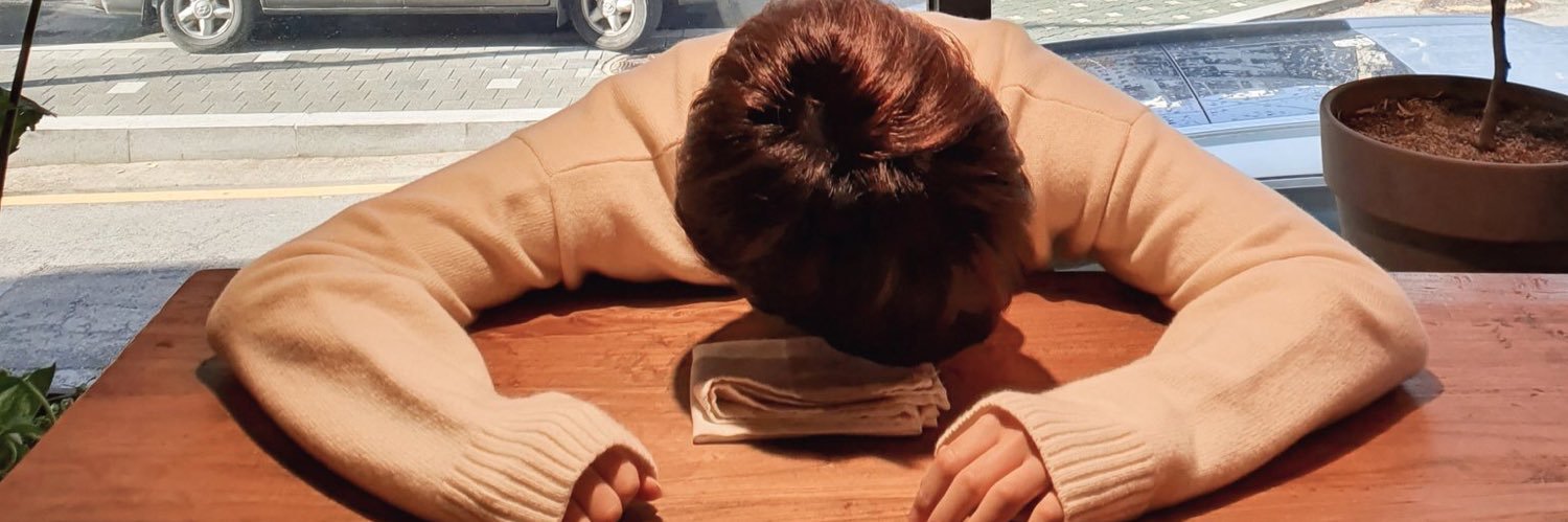 cries banner