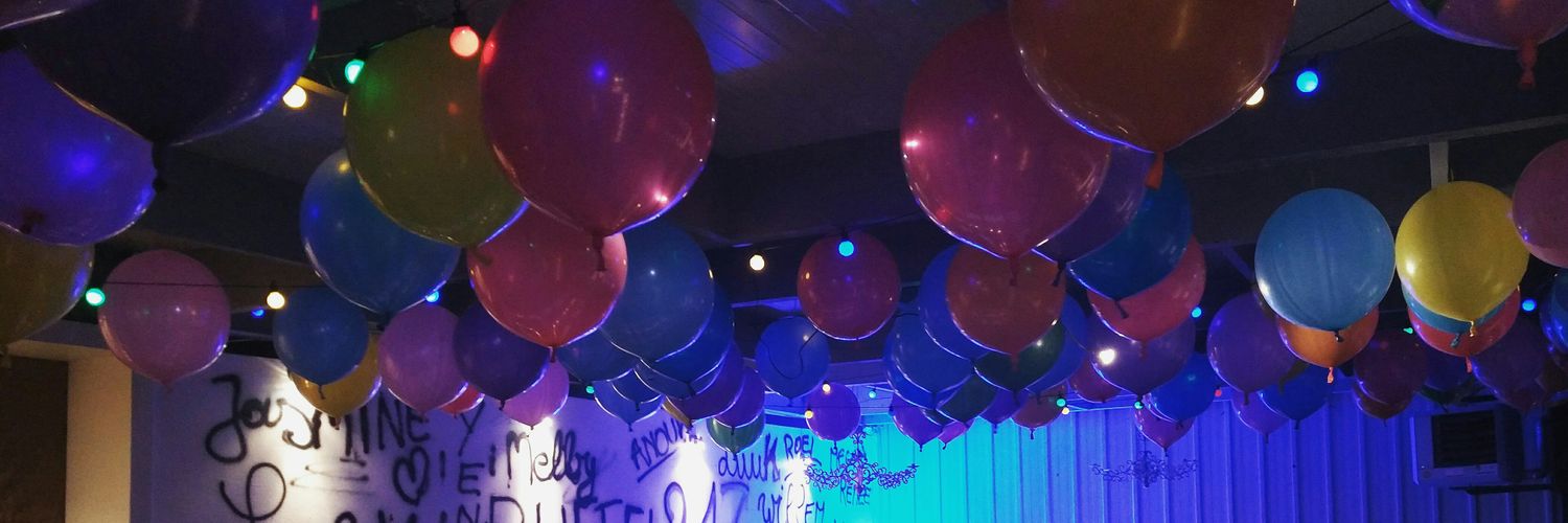 lisarouschop's profile banner image