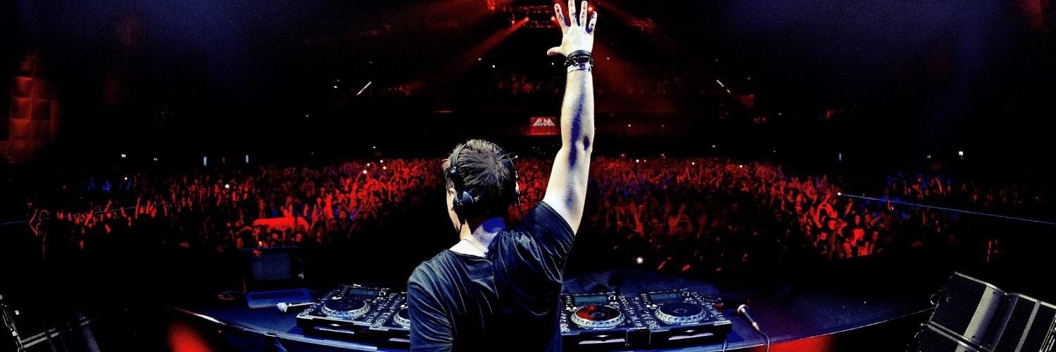JuanchiMoli's profile banner image