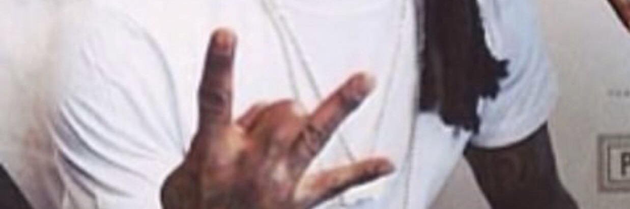 longlivetre's profile banner image