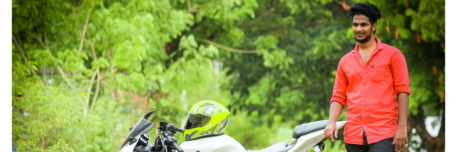 vickyzzz1207's profile banner image