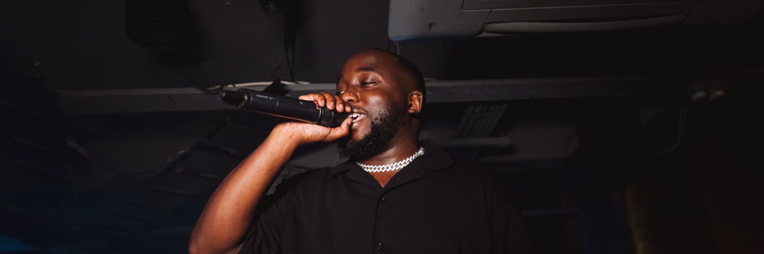 youngchidzy's profile banner image