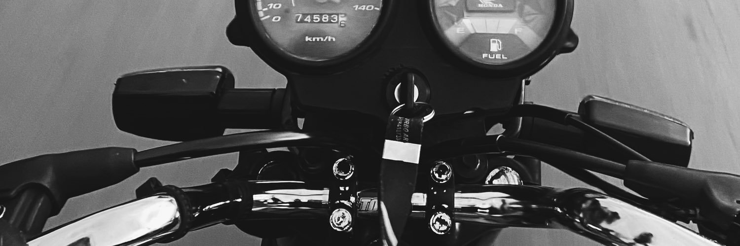 decastrr_'s profile banner image