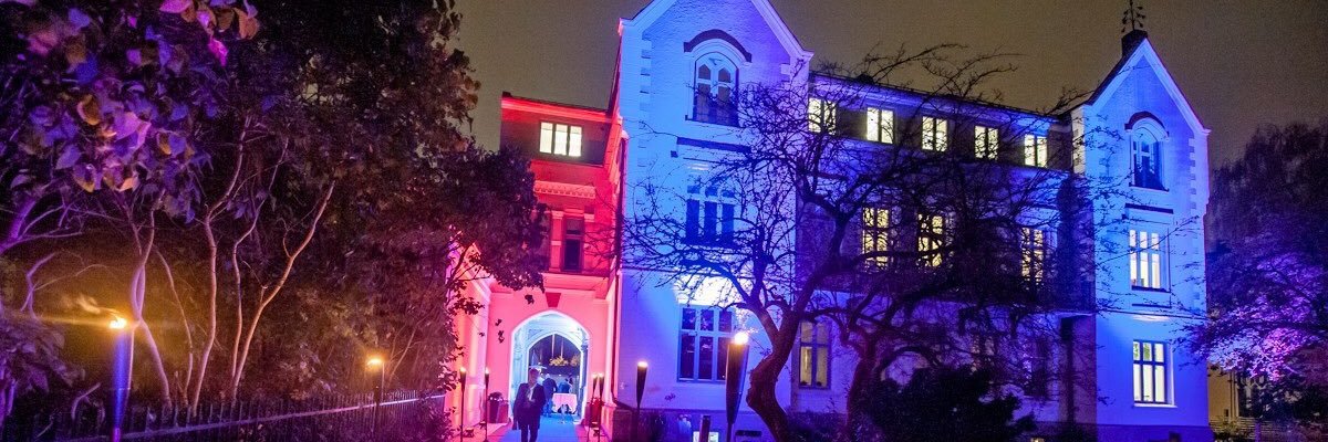 pras_well's profile banner image