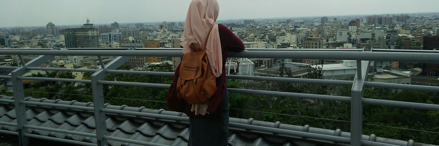 indah709's profile banner image
