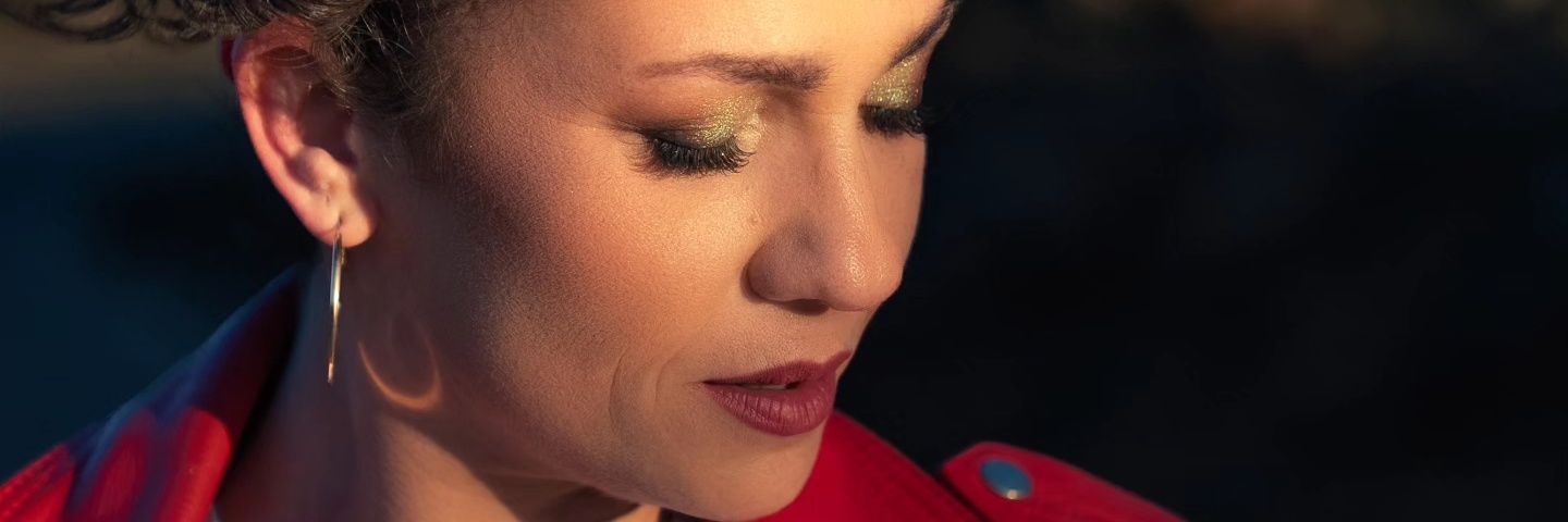 NievesNavarros's profile banner image