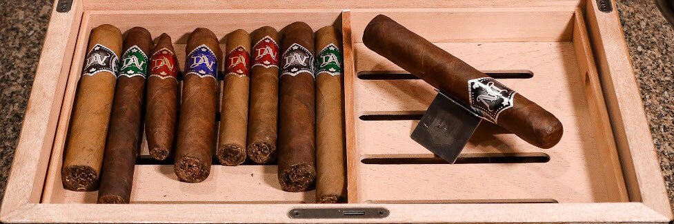 davcigars's profile banner image