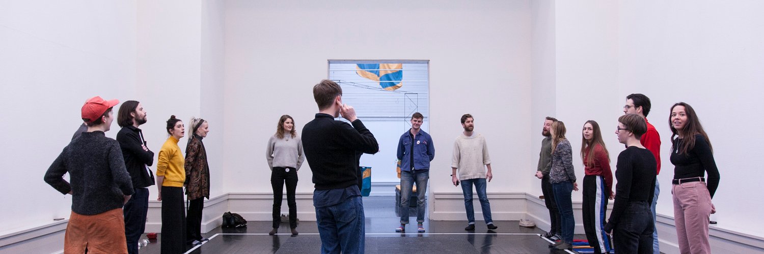 Alex De Little banner