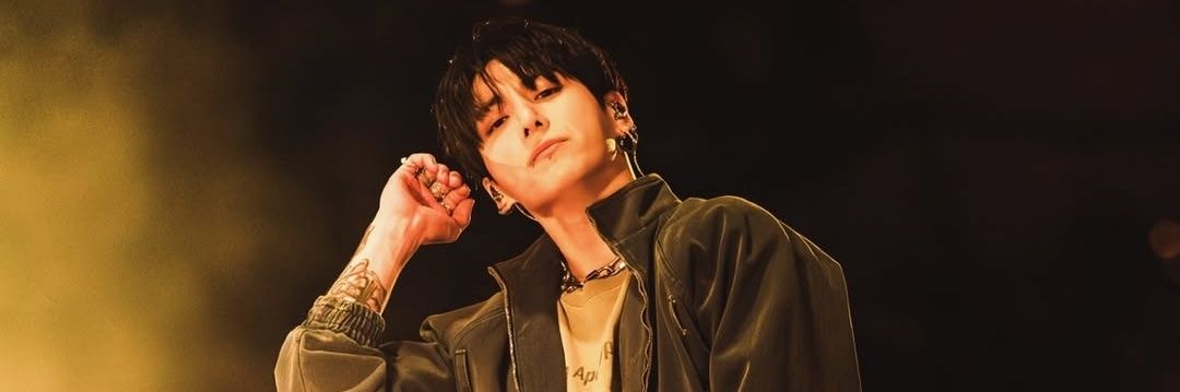 tikookbts's profile banner image