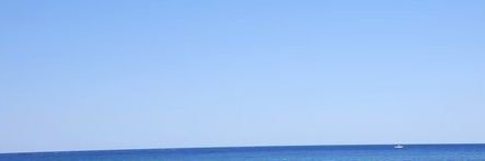 B banner