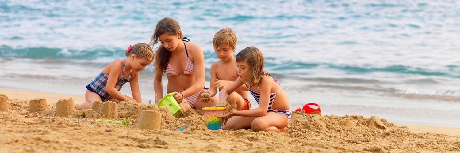 teens-naked-naturalist-family-legal-age-nymph