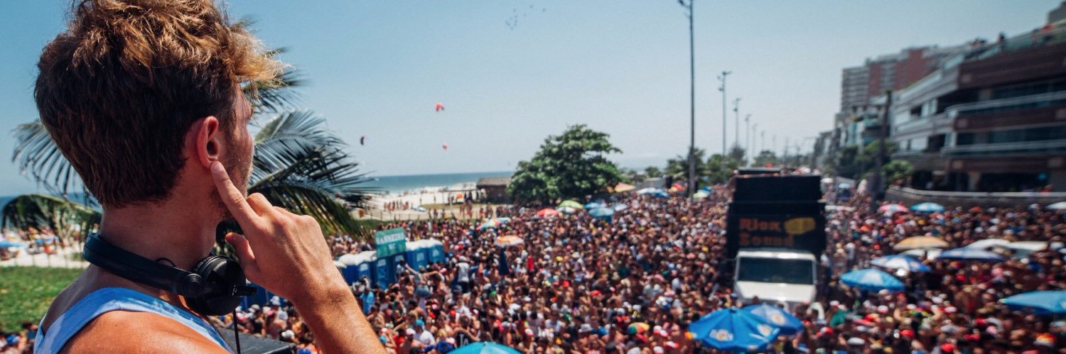 romancleiss's profile banner image