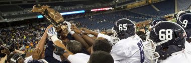DETROIT LOYOLA FB banner