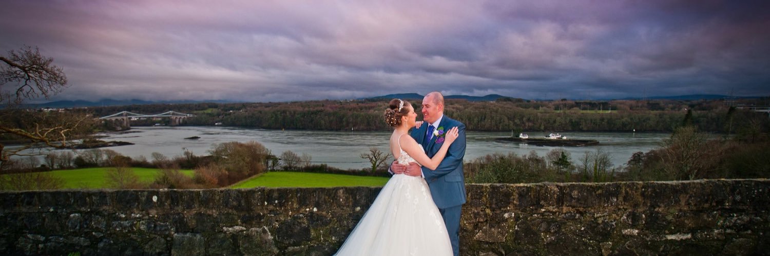 yasmintipton's profile banner image
