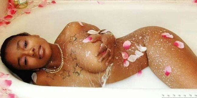 barbie_emz's profile banner image