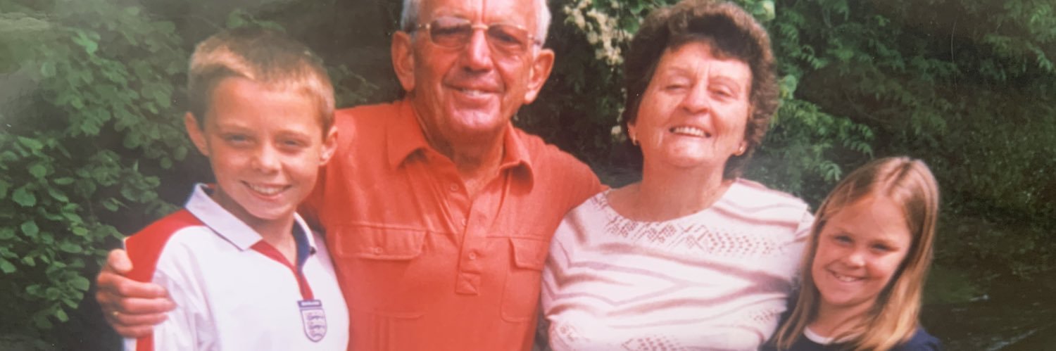 leannegardner's profile banner image