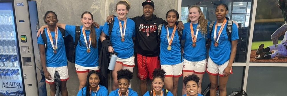 Coach-Dex 17U (E-40) banner