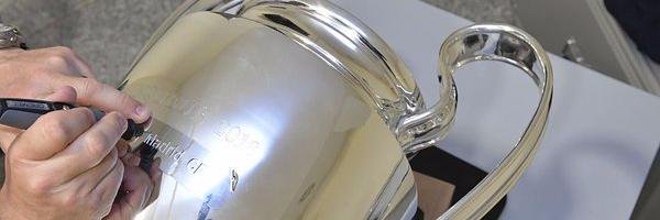 Hum banner