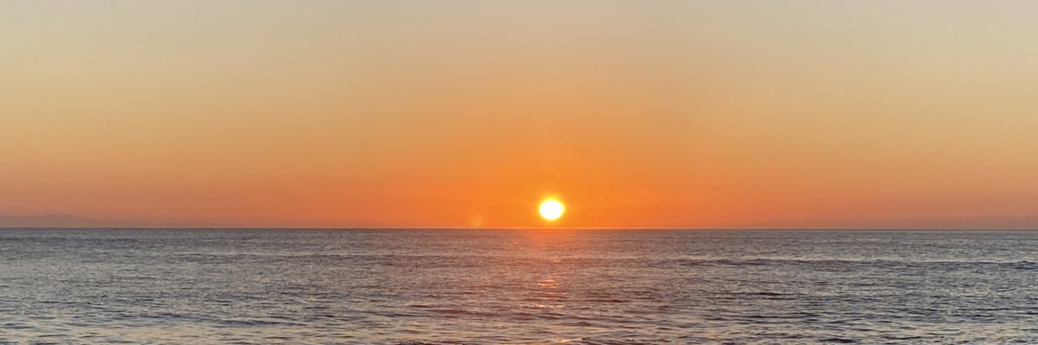 larifiar's profile banner image