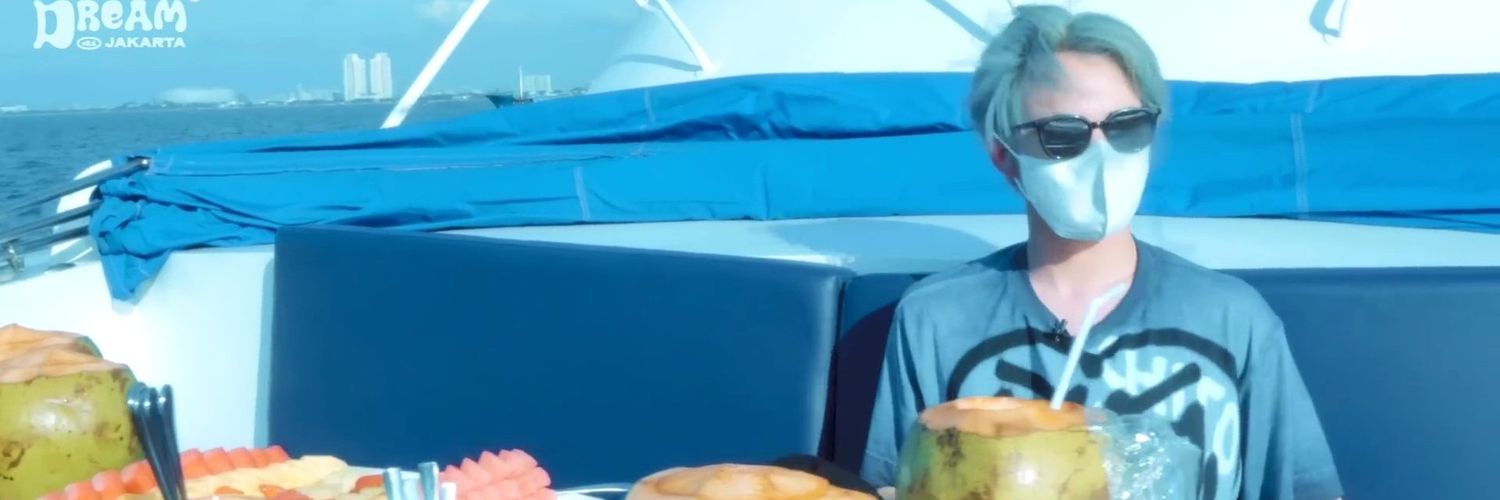 chenlewhite's profile banner image