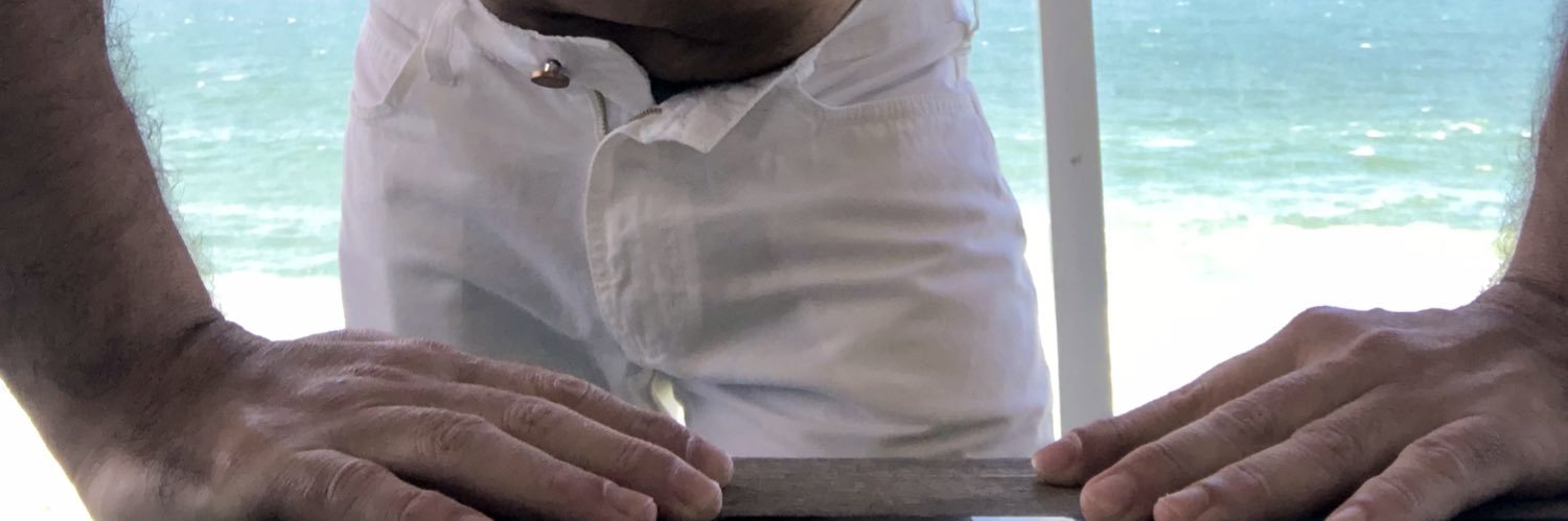 FHora's profile banner image