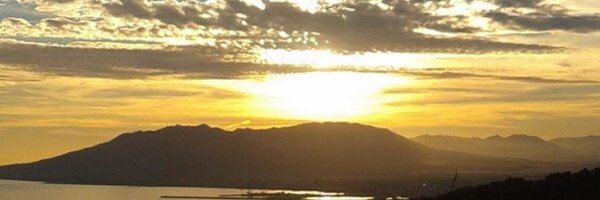 santisouviron Profile Banner