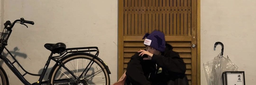zlvwln's profile banner image