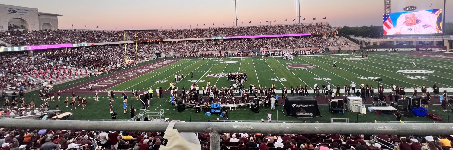 caroline 💫 banner