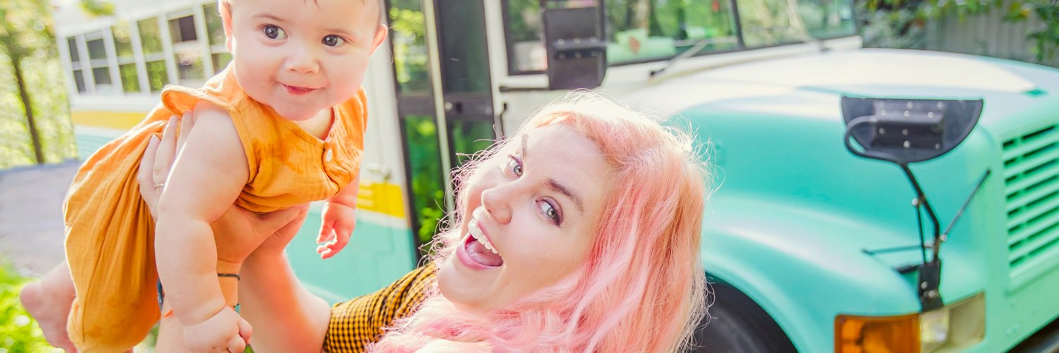 The Hissin’ Kitten banner