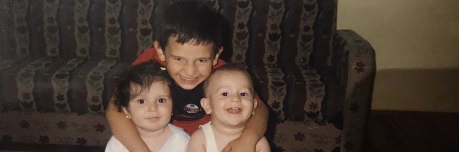 handemrvee's profile banner image