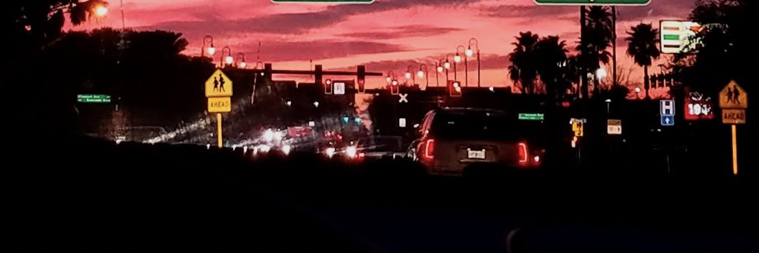 edithelii's profile banner image