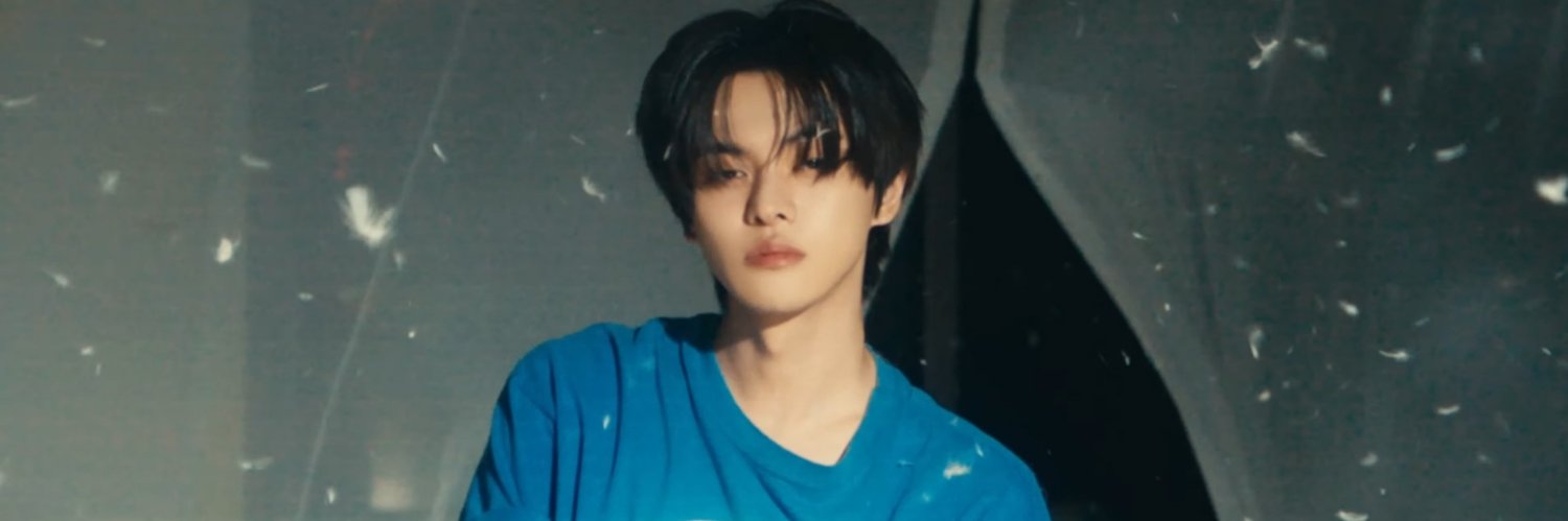 deewsgd's profile banner image