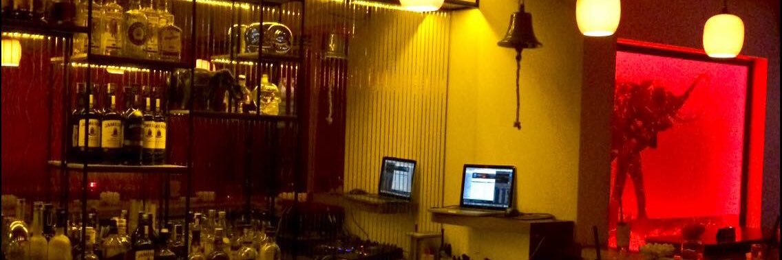 yangastrobar's profile banner image