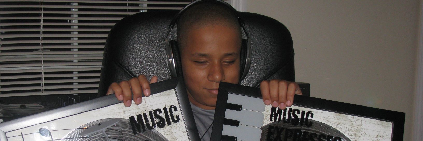 Djmixmash97's profile banner image