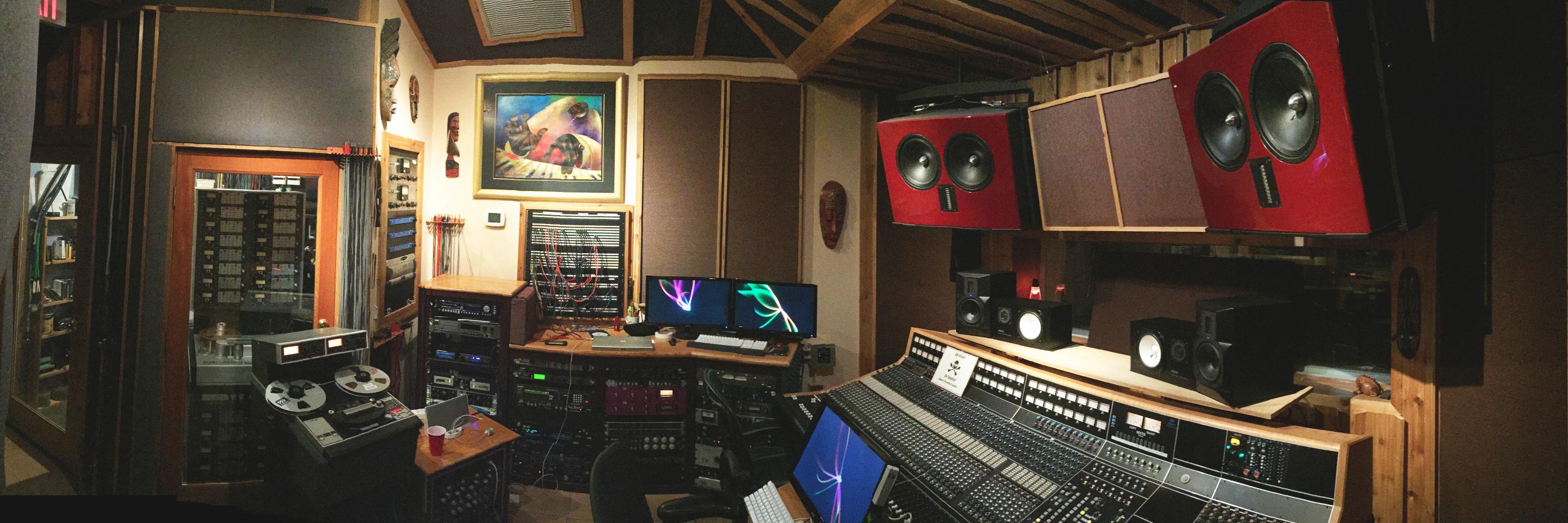 phatplanet's profile banner image