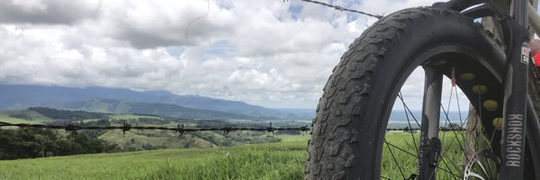 comucompu Profile Banner