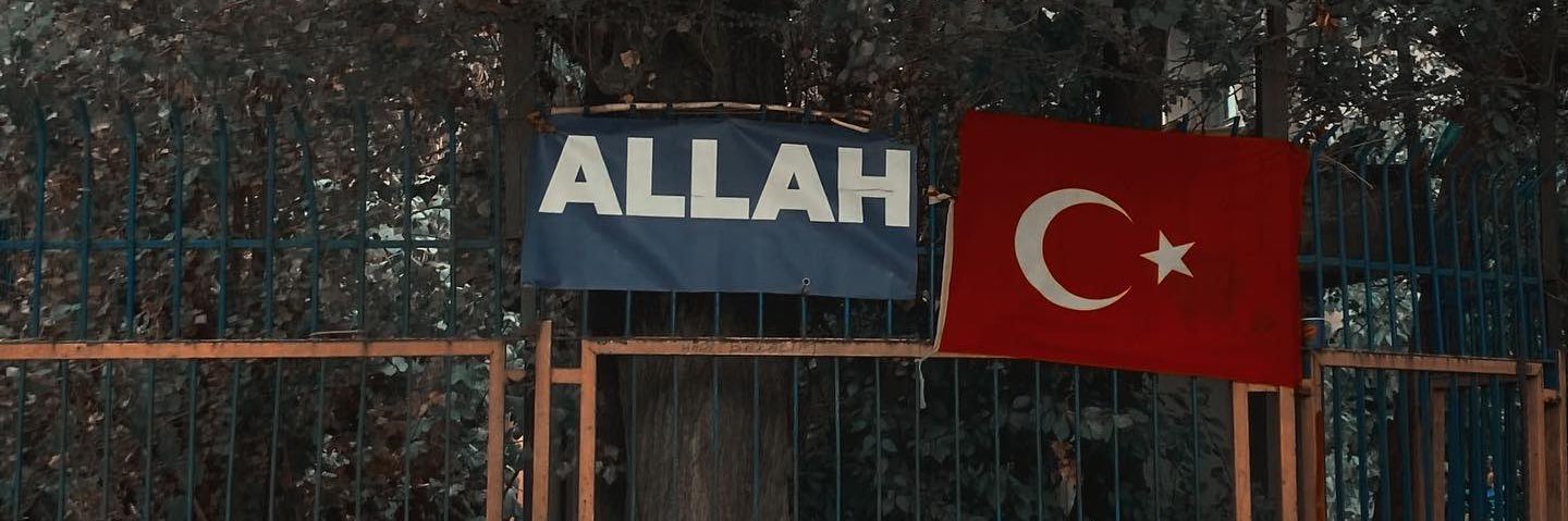 Zbeyrur's profile banner image